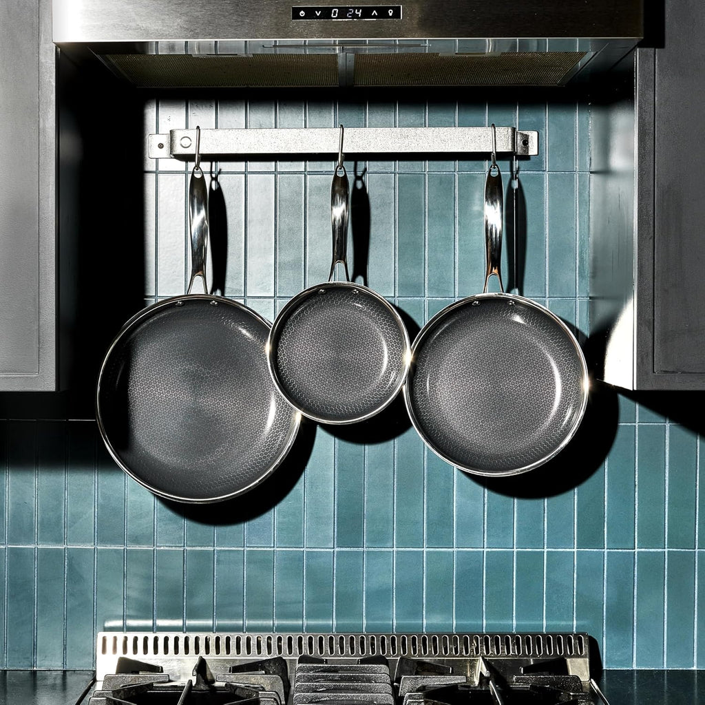 HexClad Hybrid Nonstick 6-Piece Fry Pan Set, 8, 10, and 12-Inch Frying Pans with Tempered Glass Lids, Stay-Cool Handles, Dishwasher-Friendly